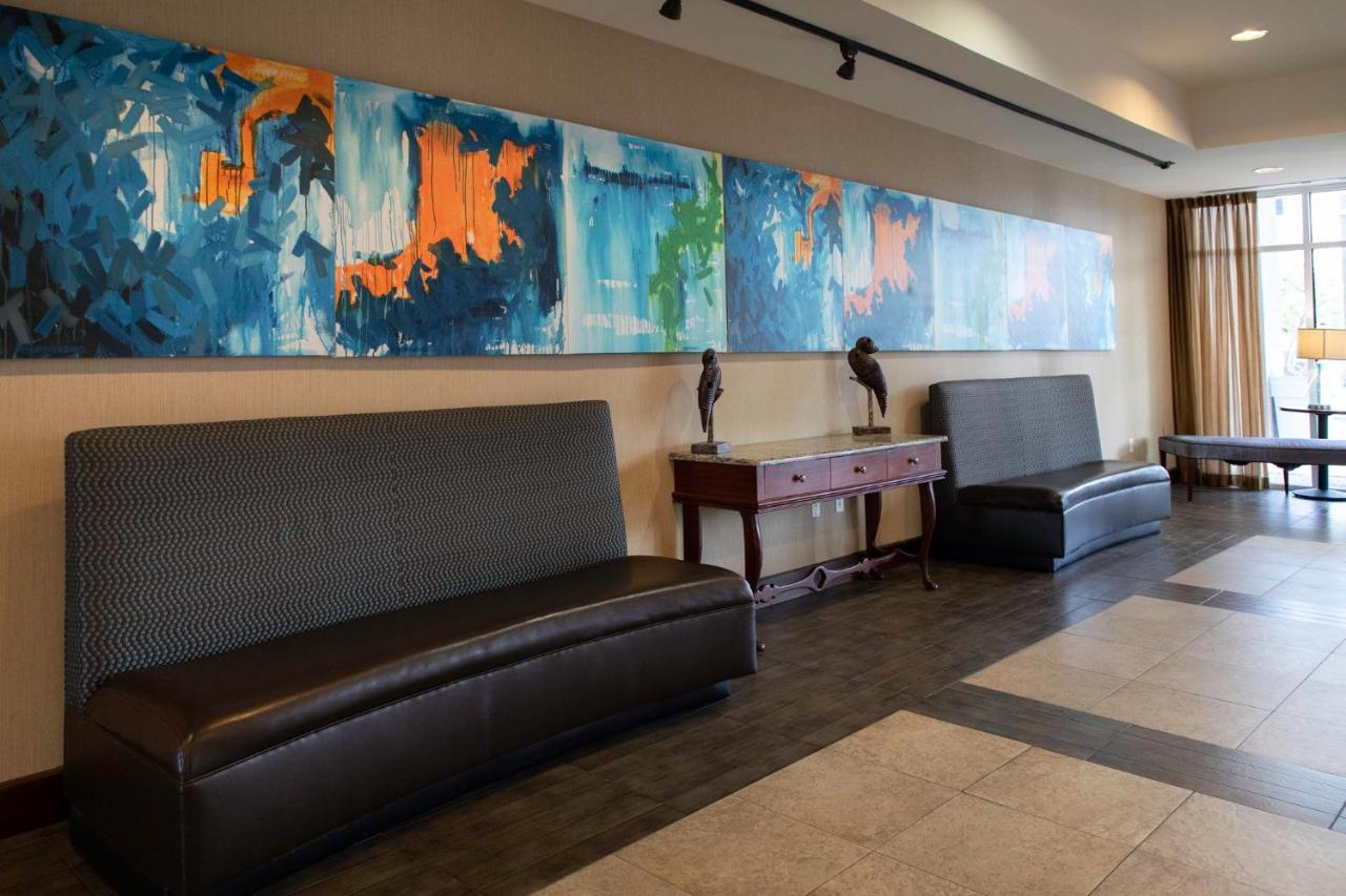 Holiday Inn Hotel & Suites Northwest San Antonio By Ihg Exterior photo