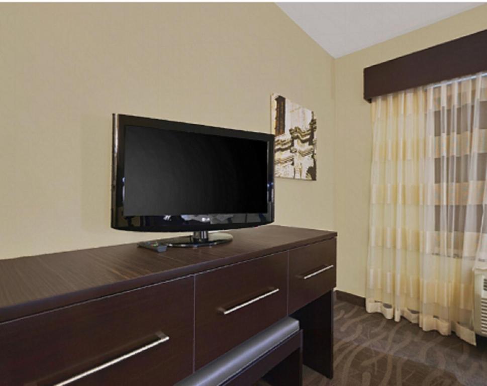 Holiday Inn Hotel & Suites Northwest San Antonio By Ihg Room photo